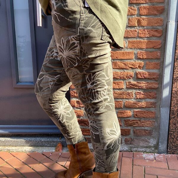 Comfy stretchbroek autumnleaf legergroen
