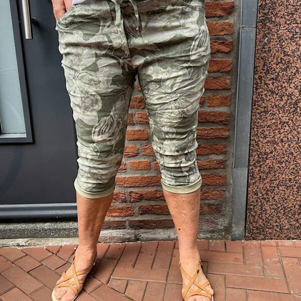 Capri stretchbroek flowers groen