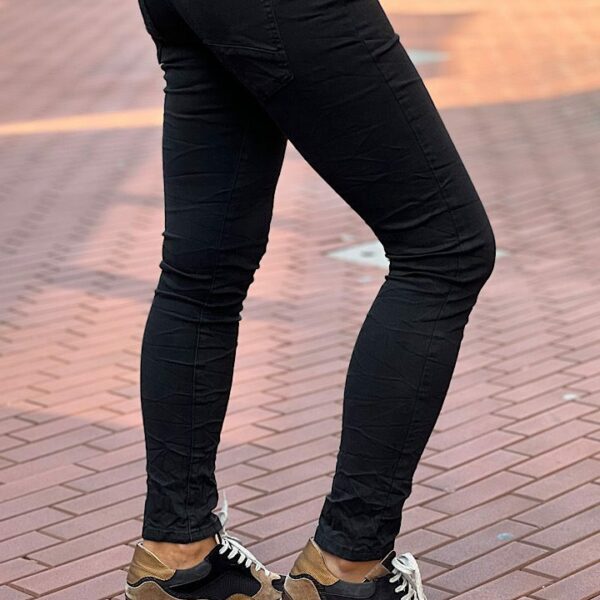 Jewelly high waist jeans met knopensluiting zwart