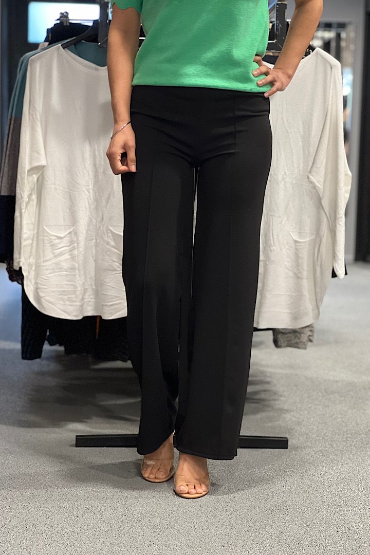 Musthave wijde broek met naad zwart