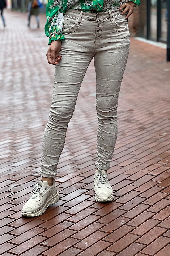 Jewelly jeans met knoopsluiting beige