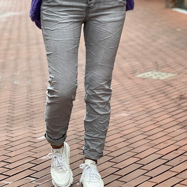 Karostar high waist jeans met knopensluiting lichtgrijs