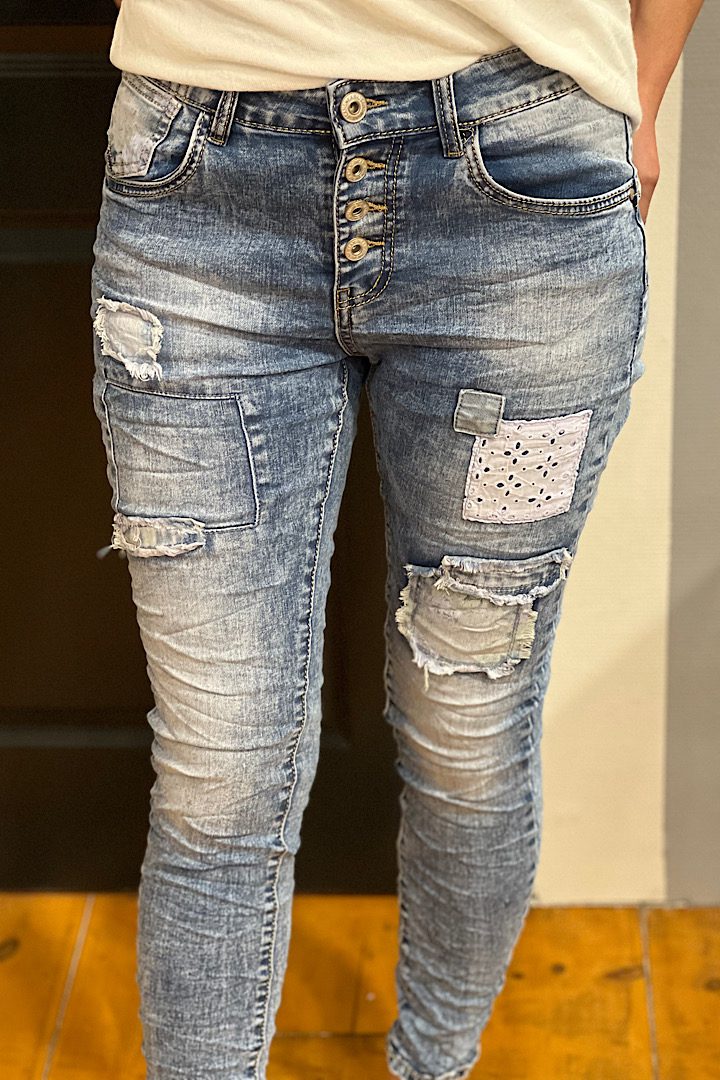 Jewelly high waist jeans met patchwork blauw