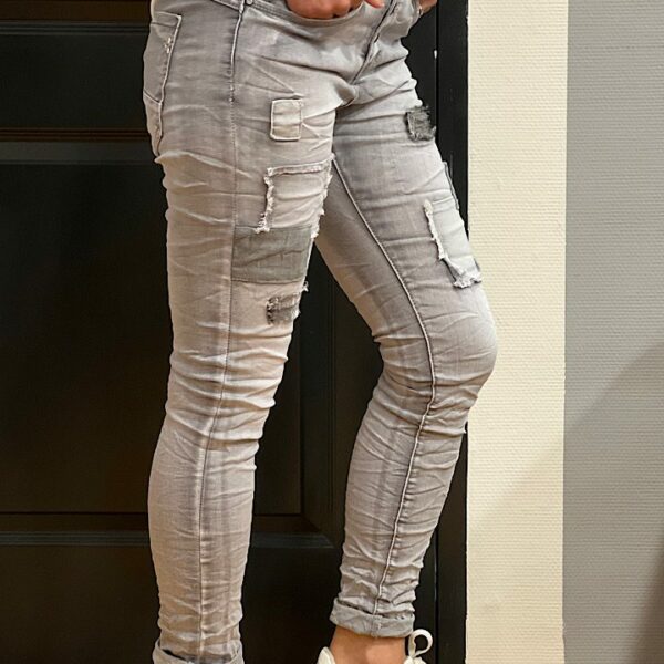 Jewelly high waist jeans met patchwork grijs