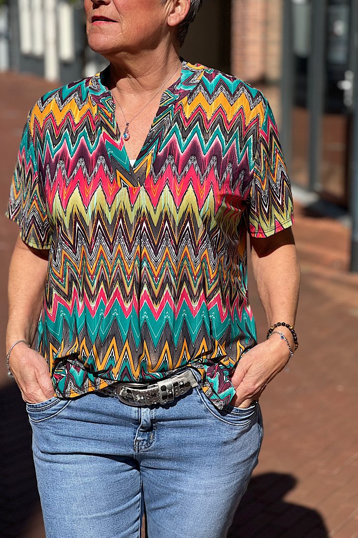 Travelstof blouse korte mouwen met zigzag multicolor