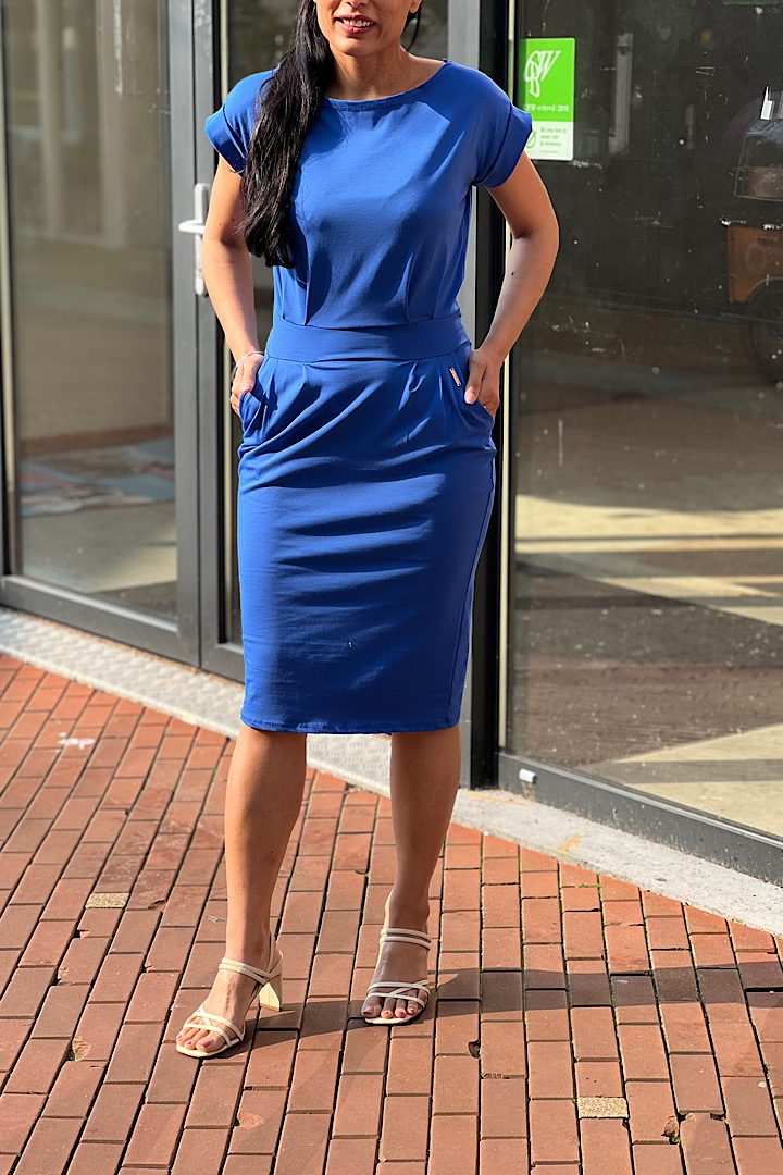 Musthave strik jurk kobaltblauw