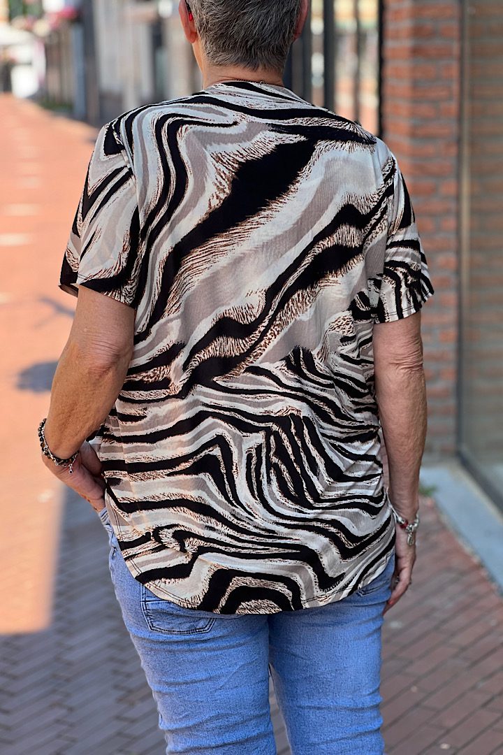 Travelstof blouse korte mouwen met zebra bruin