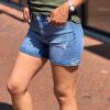 Jewelly jeans short met slijtage plekken blauw