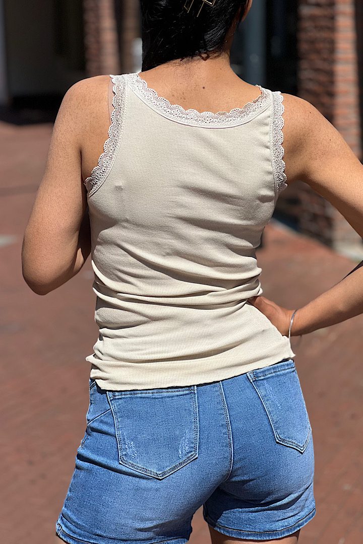 Geribde tanktop & hemd met lace beige