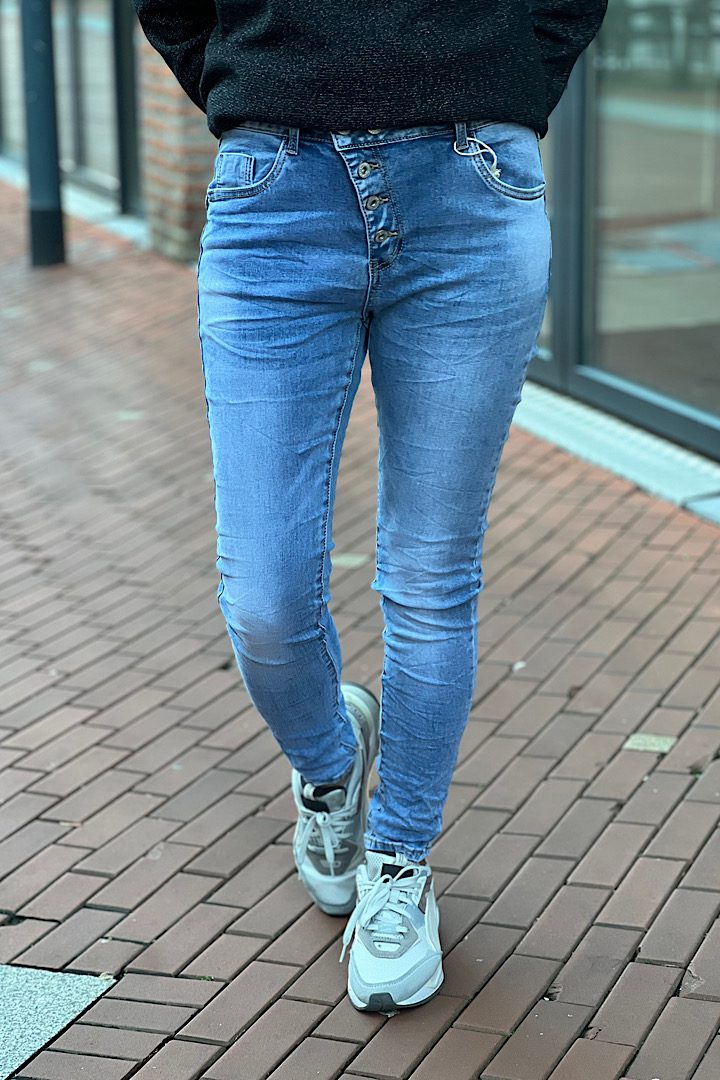 Jewelly Jeans schuine knopensluiting lichtblauw