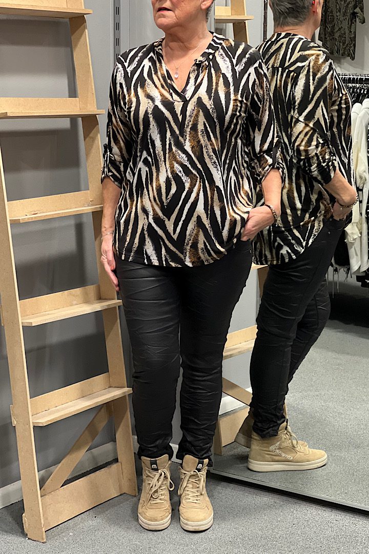 Travel blouse met zebra print bruin/beige/zwart