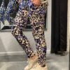 Musthave Travelstof broek leopard paars