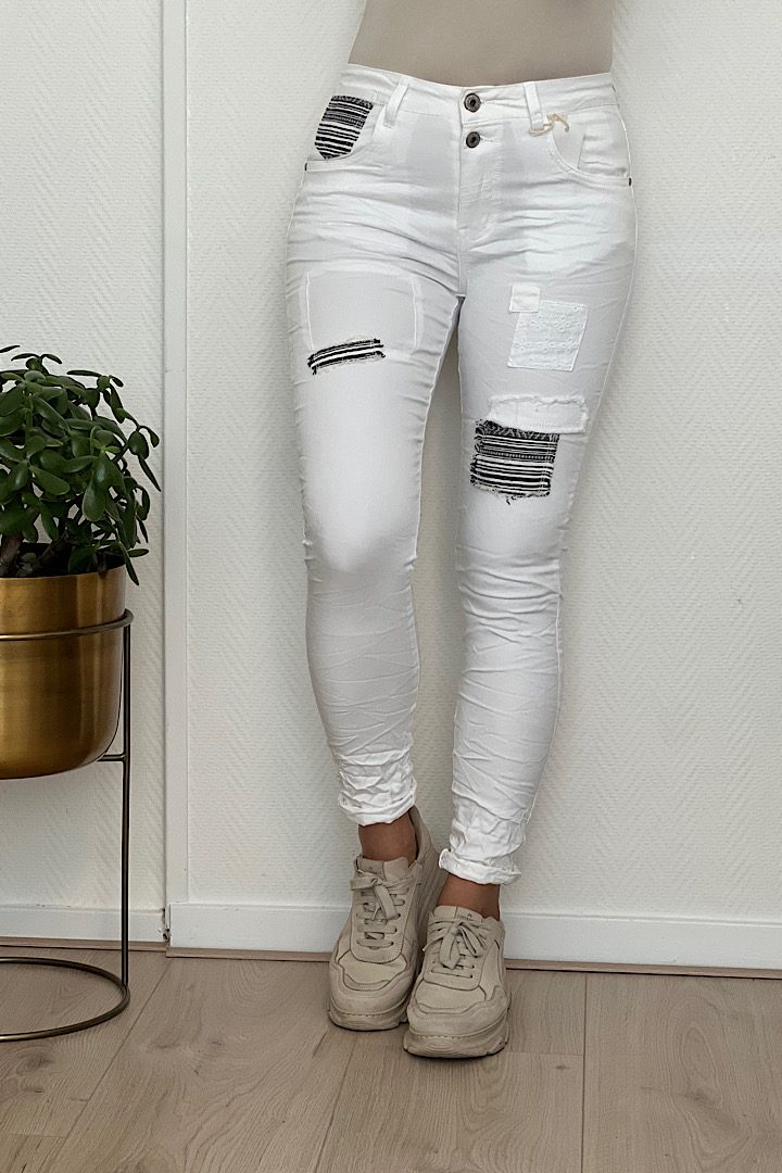 Jewelly jeans met patch wit