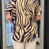 Travel blouse korte mouwen animalprint blauw