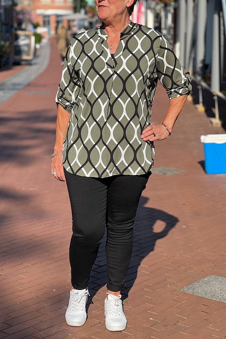 Travel blouse met print legergroen