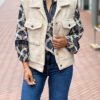 Gilet Musthave met knopen beige