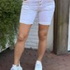 Jewelly jeans Fancy knopen short wit