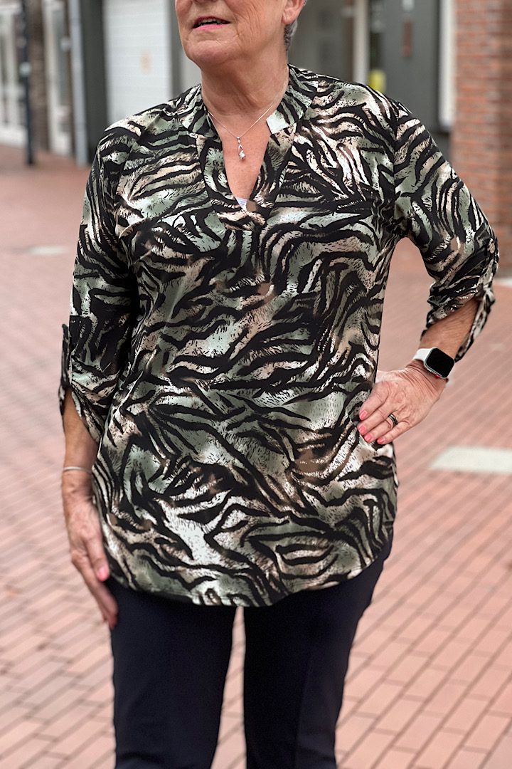 Travel blouse met print